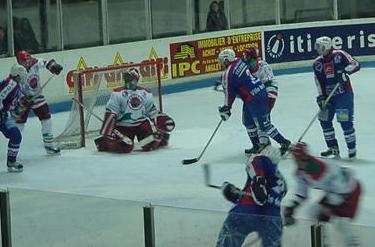 Thomas Dum�nil